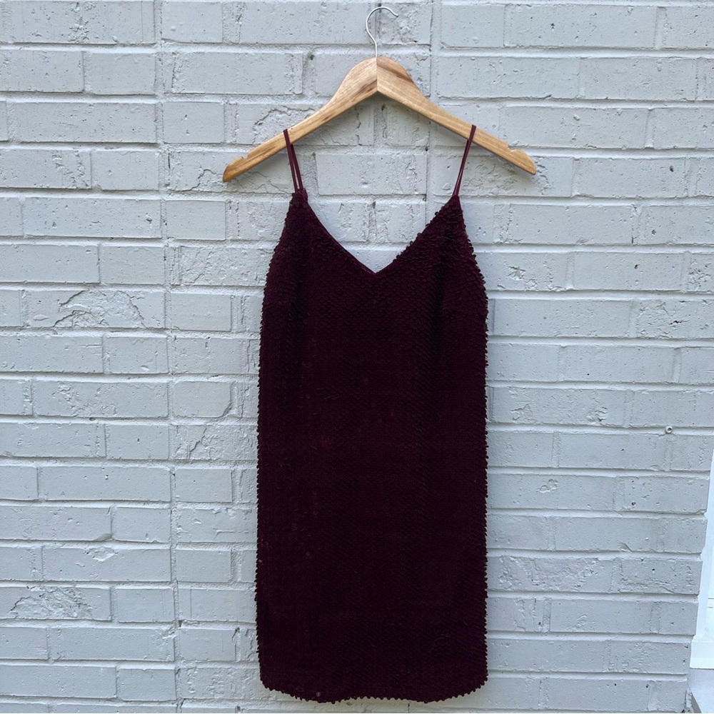 DO+BE Velvet Sequin matte maroon dress